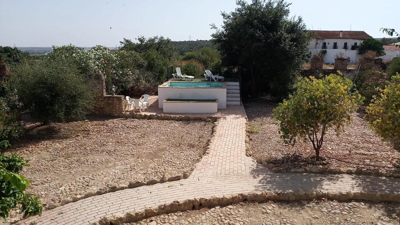 Casa Del Almezo Konuk evi Almodóvar del Río Kır Evi