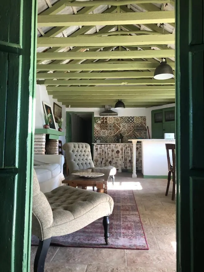Casa Del Almezo Konuk evi Almodóvar del Río Kır Evi