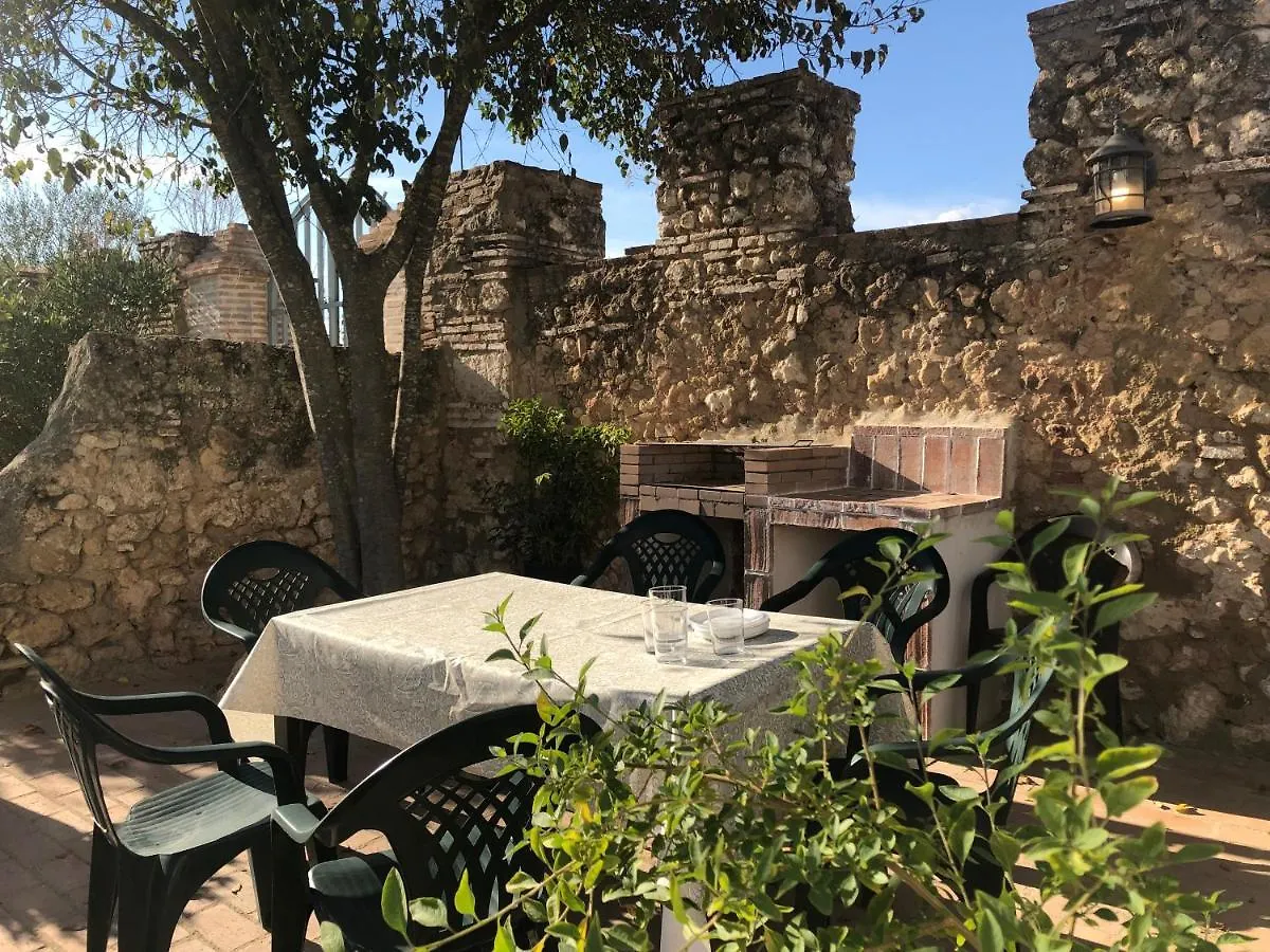Casa Del Almezo Konuk evi Almodóvar del Río 0*,  İspanya